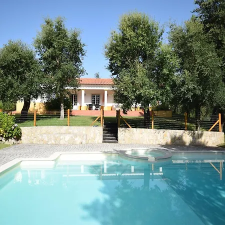 Luxurious In Caldas Da Rainha With Pool, Cleaning Included 빌라 *
